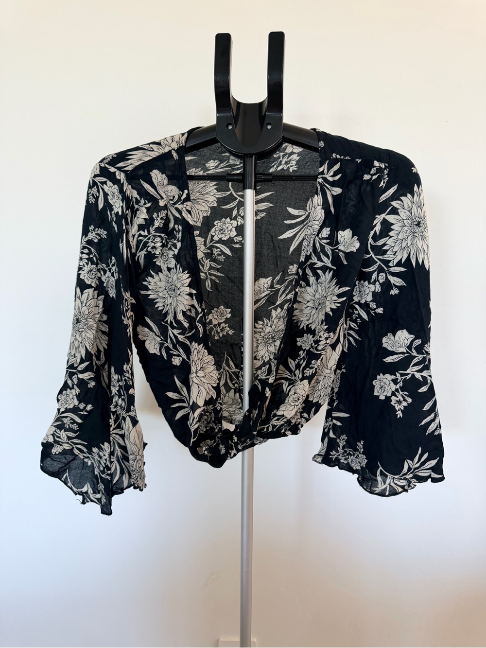 Amuse Society Black Floral Tie-Front Blouse